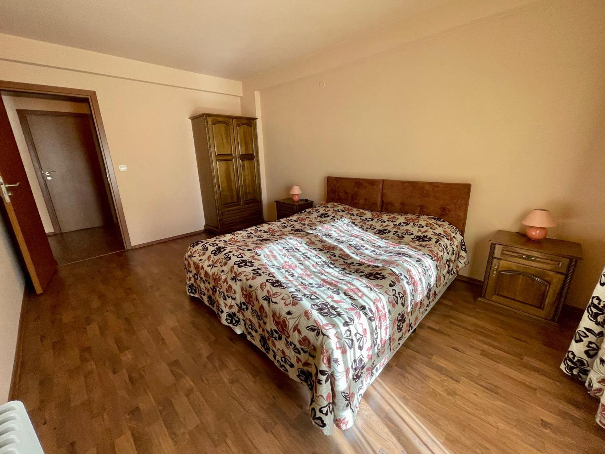 Private Apartments Next To Bellevue Residence Bansko Bagian luar foto